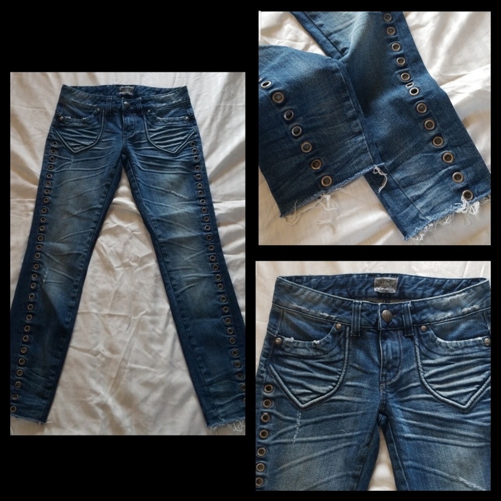 Retro VTG Distressed Rerock Jeans